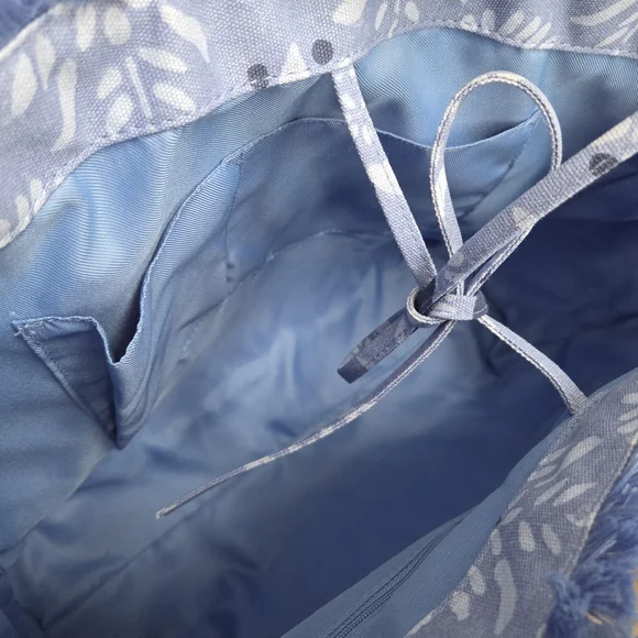 Roller Rabbit x Target Set - Blue Canvas Tote Bag & Floral Vines Beach Towel - Picture 12 of 15